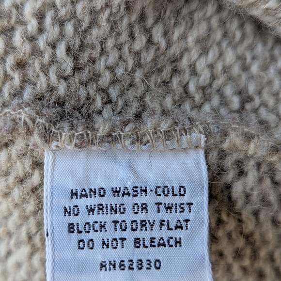 VTG 80s Lands' End Oatmeal Tan Wool Crew Neck Knit Sweater Ladies XL - Picture 5 of 6